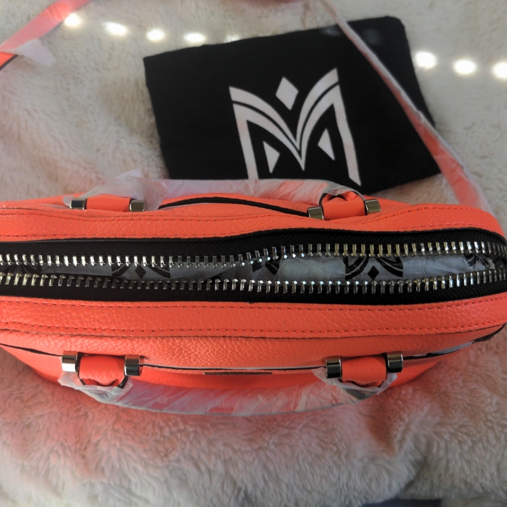 Milly Coral Handbag NEW - Picture 3 of 6
